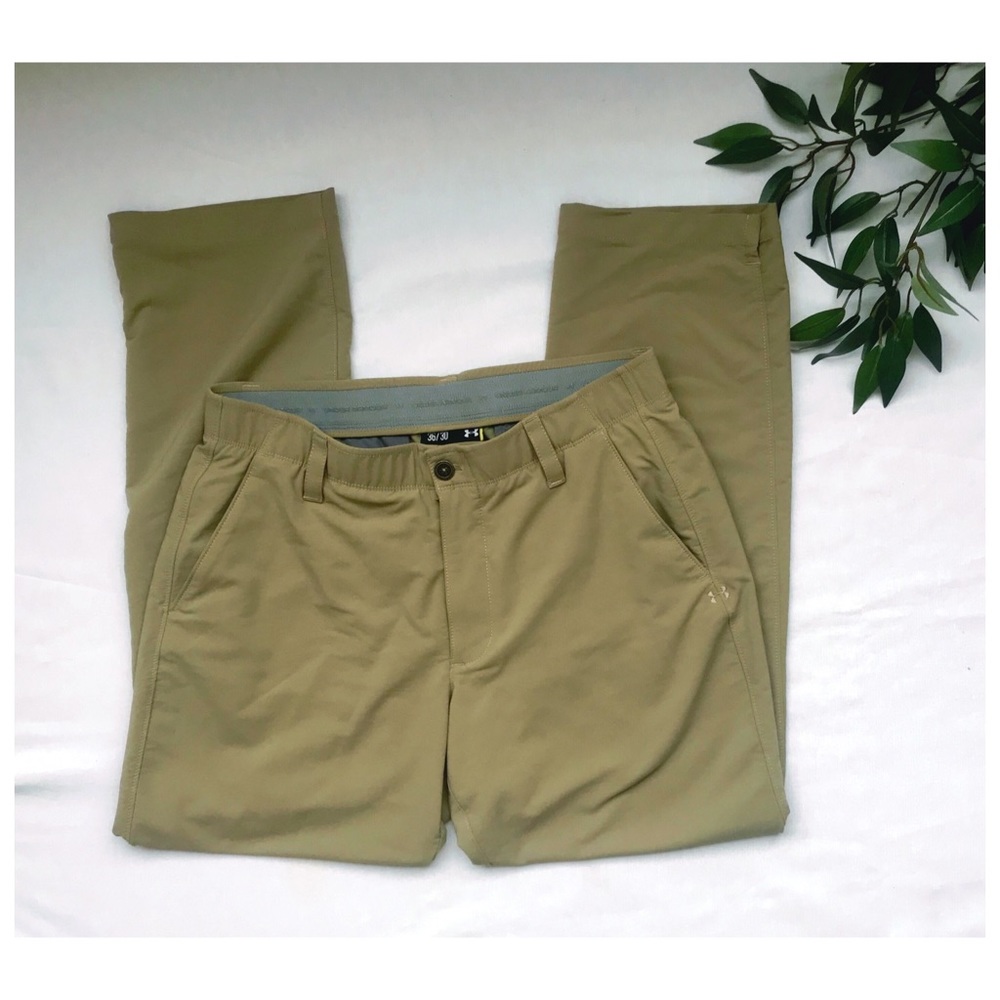 Under Armor Men’s Khaki Golf Pants